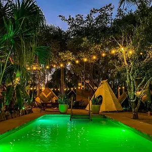Hotel Bufo Alvarius Sanctuary Bacalar